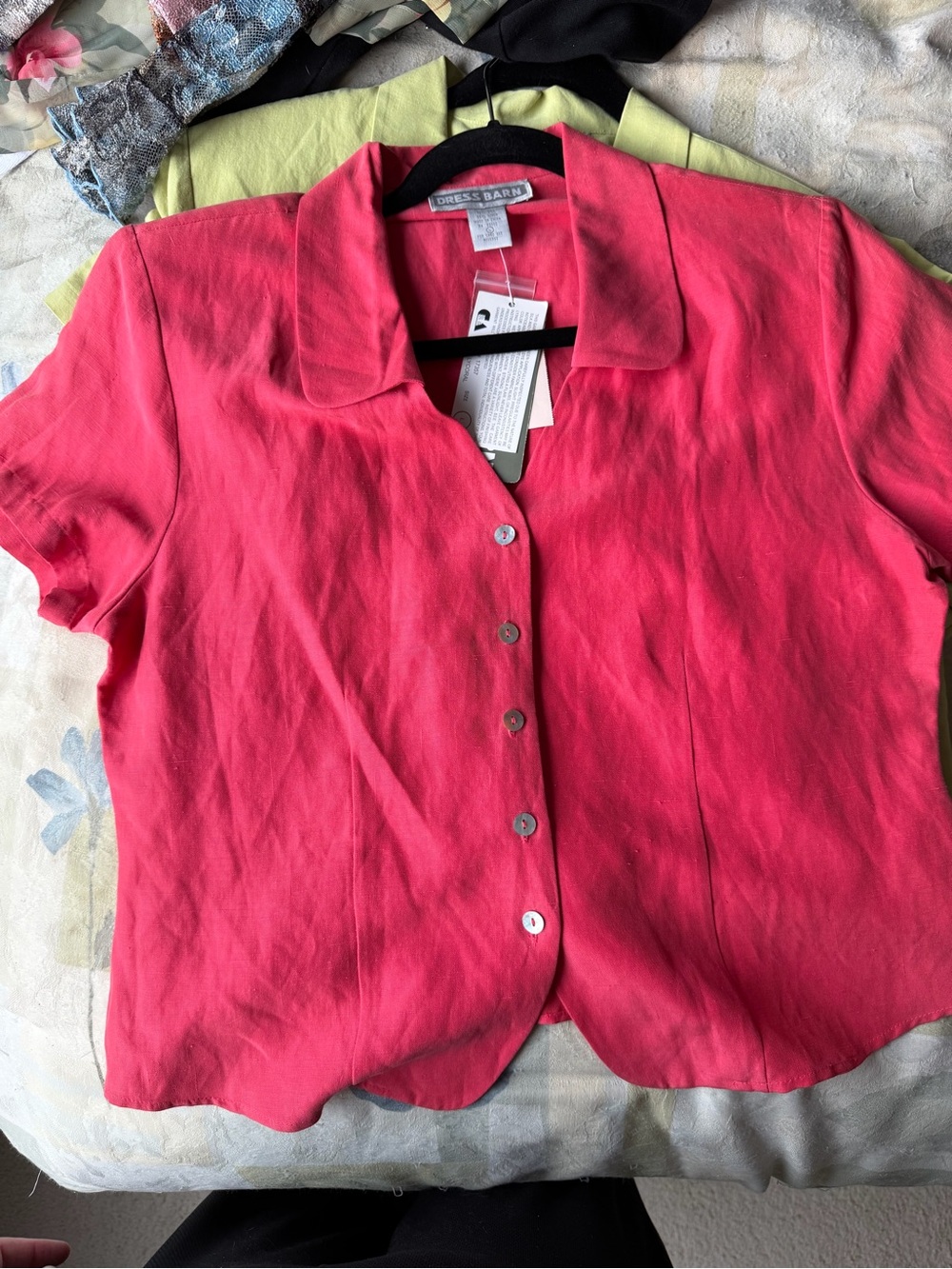 Dress Barn Women’s Pink Silk Linen Woven Solid Collared Short Sleeve Button-Up